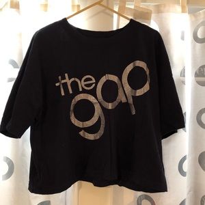 “THE GAP” tee with sparkly words